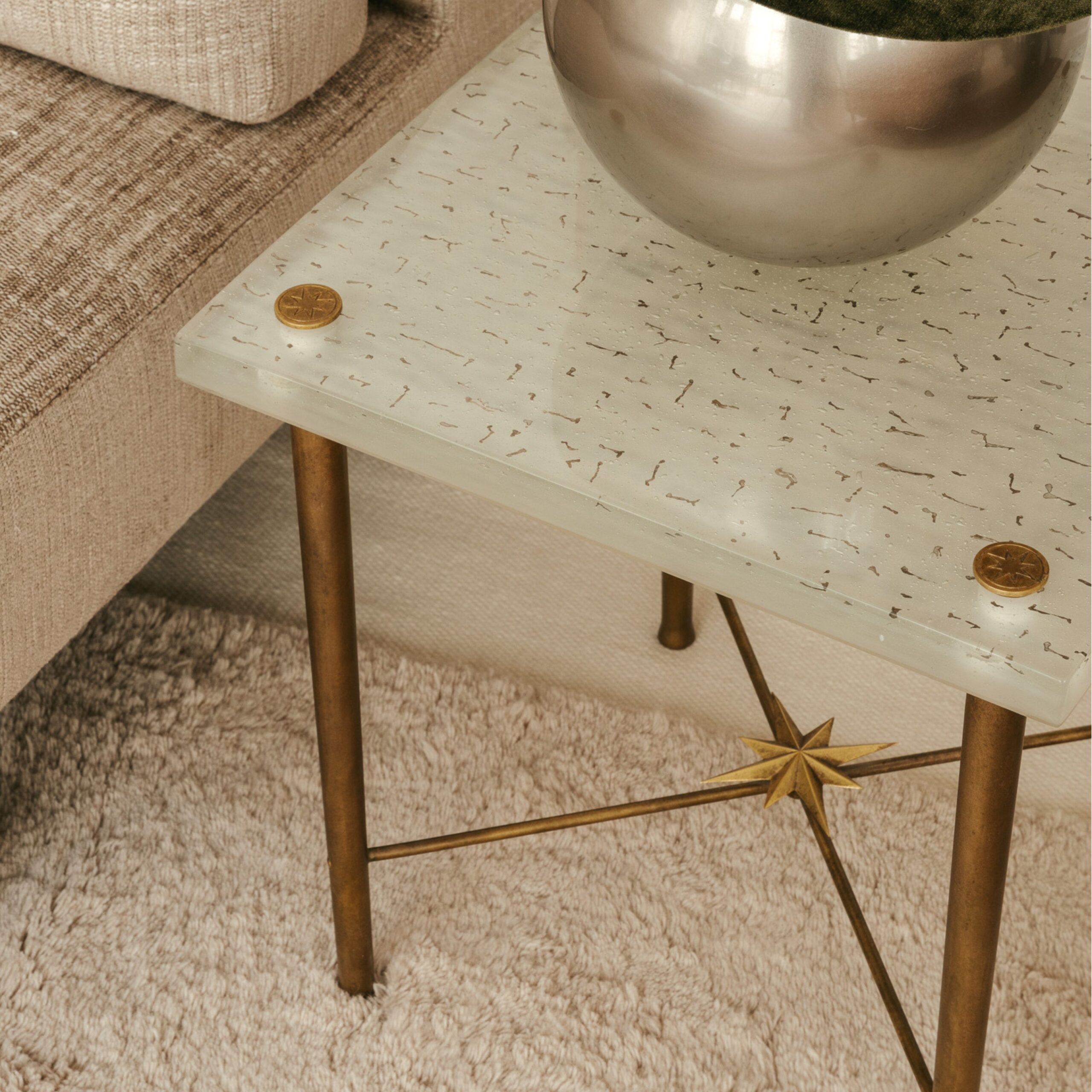 InvisibleCollection_JeromeFaillantDumas_EtoileSideTable_2