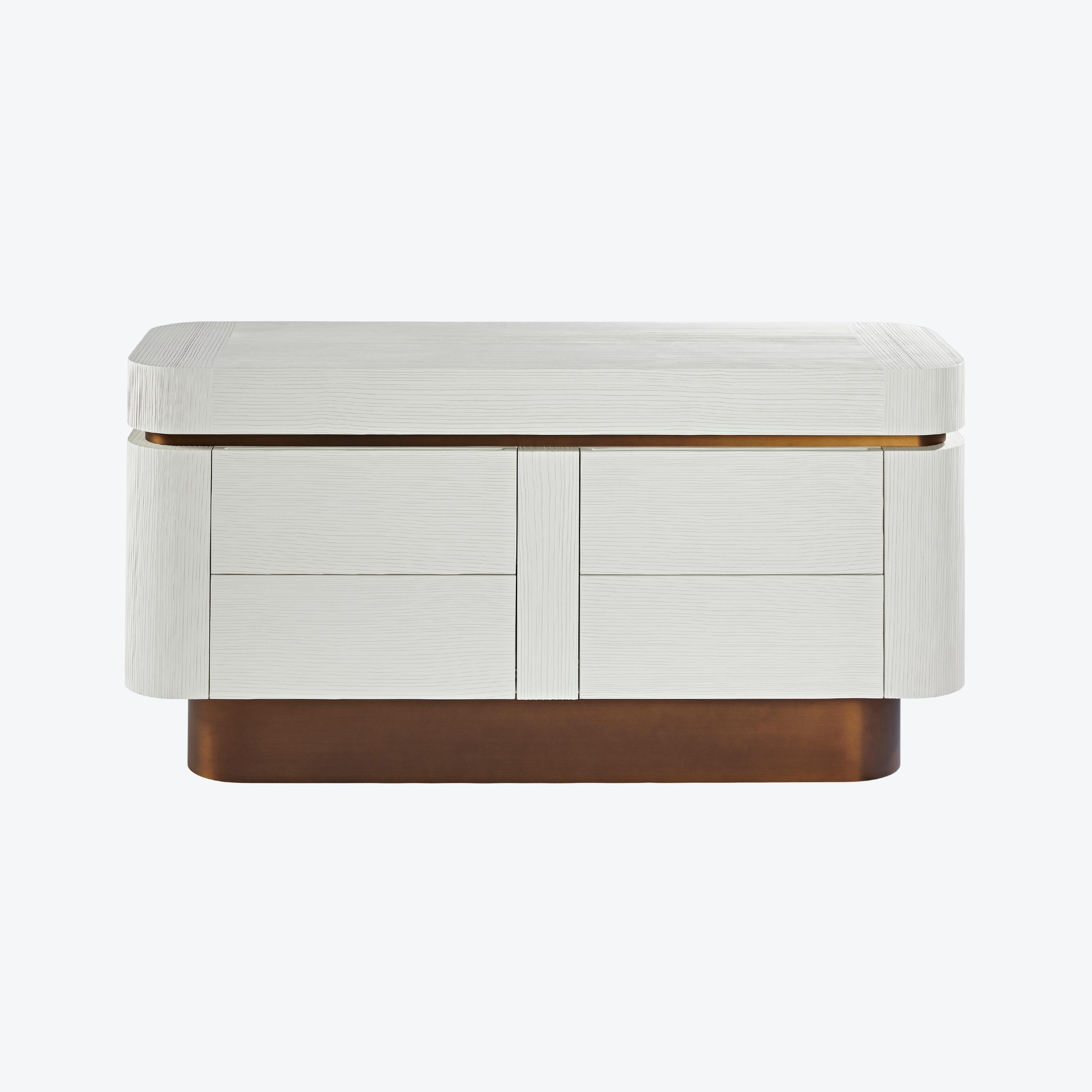 Voudhir Commode