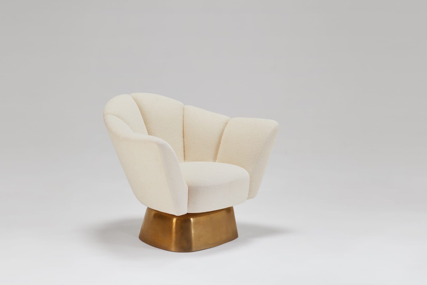 Armchair Welcome Back by Damien Langlois-Meurinne DLM- The Invisible Collection