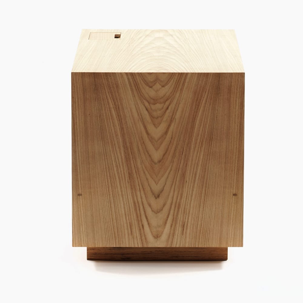 The_Invisible_Collection_Etel_Willys_Nightstand