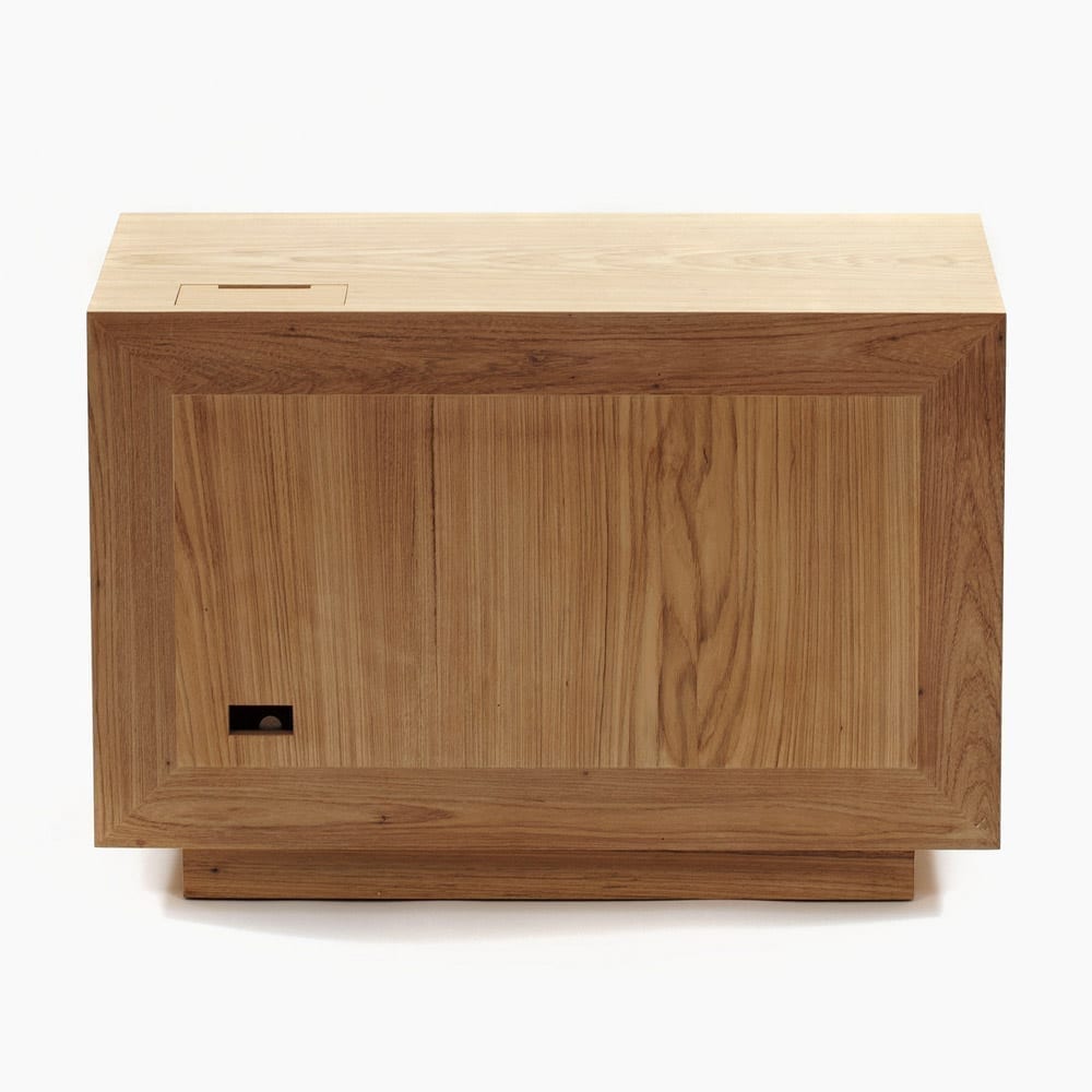 The_Invisible_Collection_Etel_Willys_Nightstand