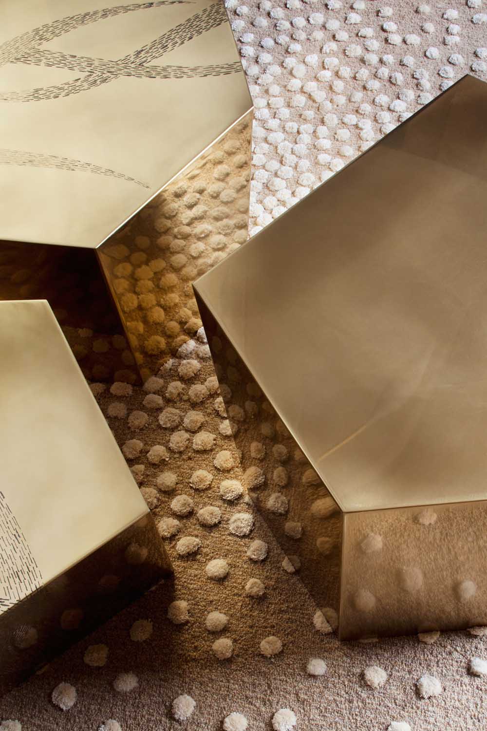 Tapis Flakes par Damien Langlois-Meurinne, DLM - The Invisible Collection