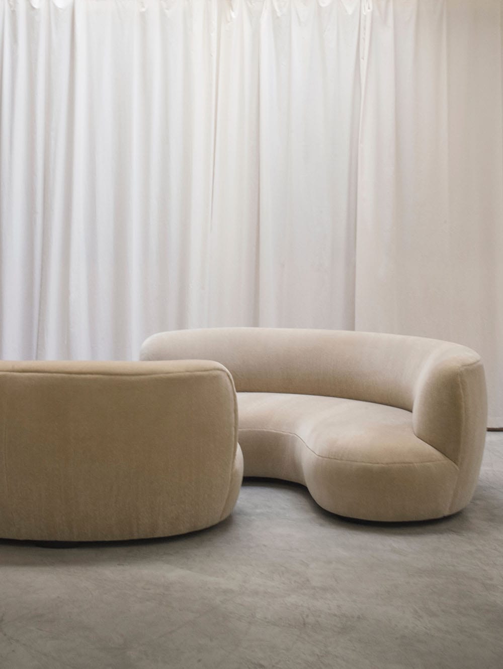 Theinvisiblecollection_PierreAugustinRose_Sofa_Beige2