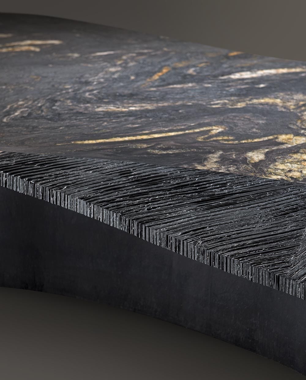 InvisibleCollection_GustavoNeves_EXUIT_CoffeeTable3