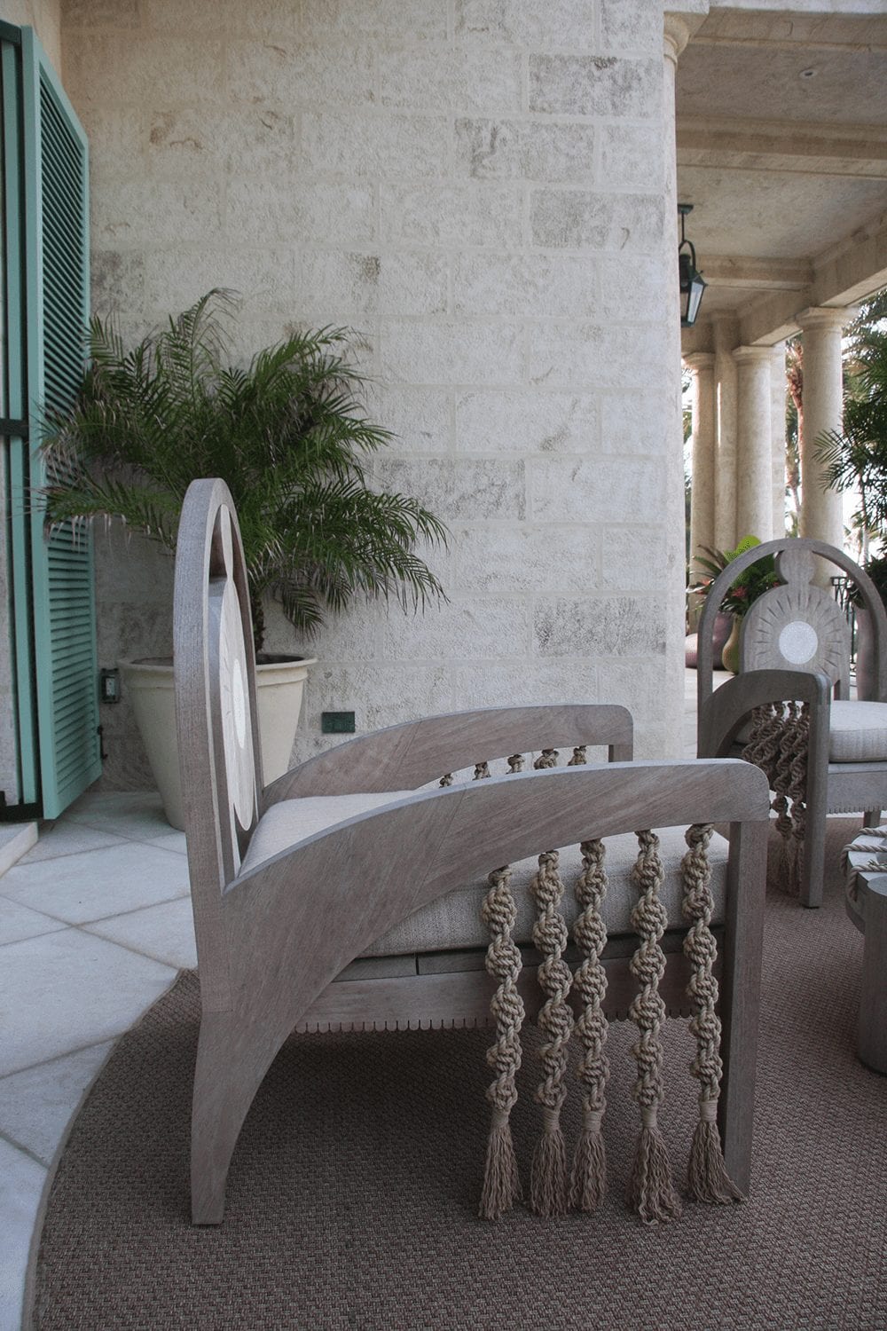 KellyBehun_OutdoorLoungeChair1