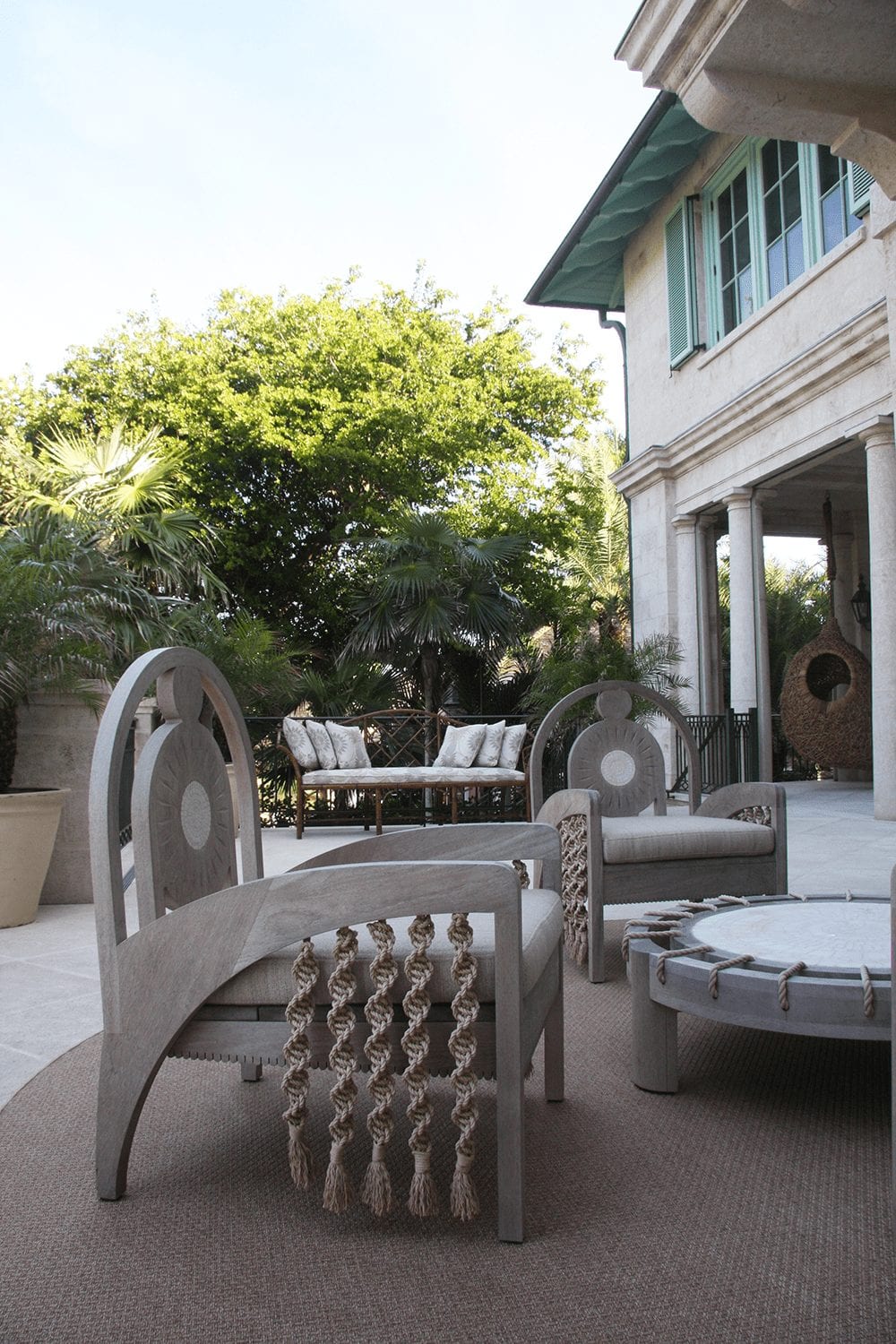 KellyBehun_OutdoorLoungeChair1