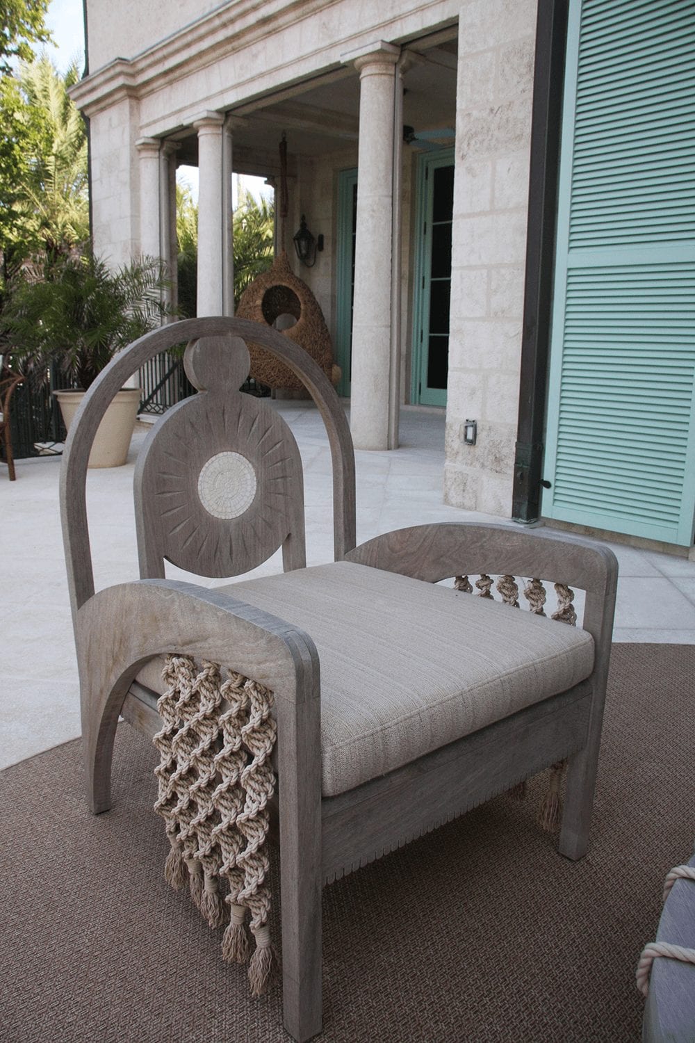 KellyBehun_OutdoorLoungeChair1