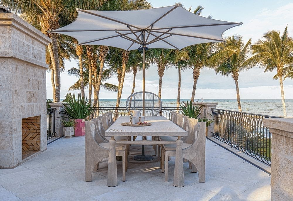 KellyBehun_OutdoorRectangularDiningTable