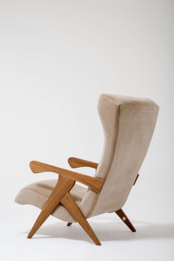 TheInvisibleCollection_ETEL_Armchair_Cuca3
