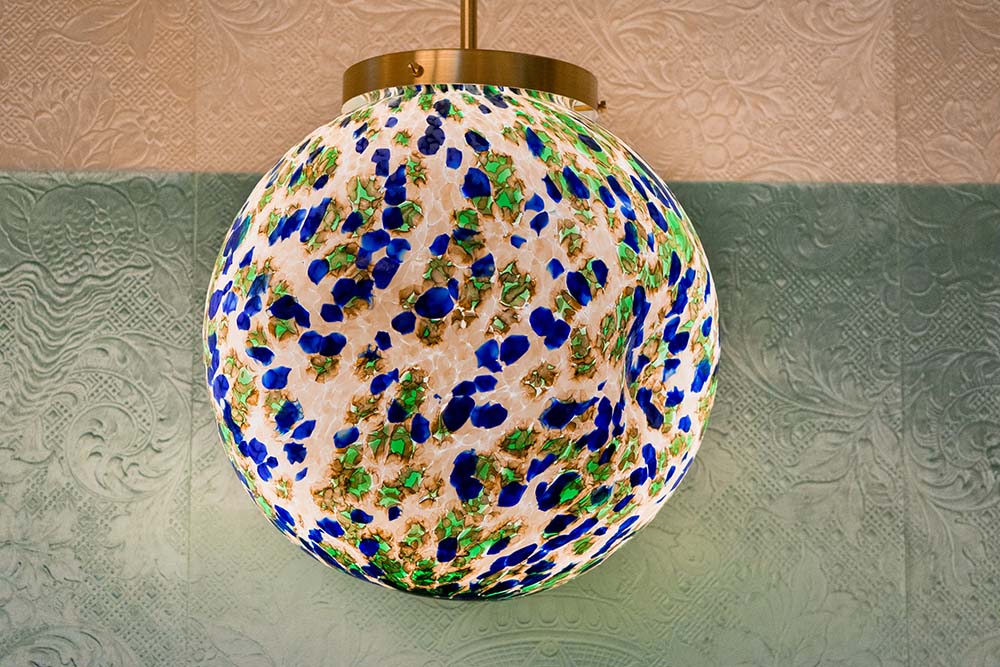 TheInvisibleCollection_PierreGonalons_WallLamp_Green&Blue3