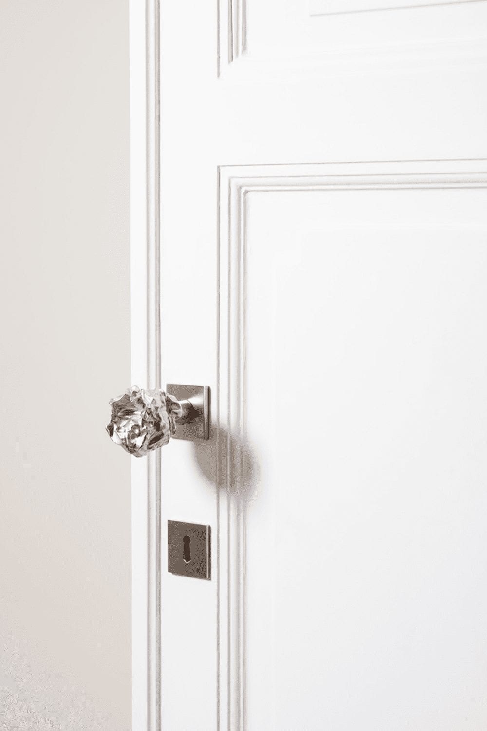 VictoriaMariaGeyer_DoorKnobOnRose VictoriaMariaGeyer_DoorKnobOnRose