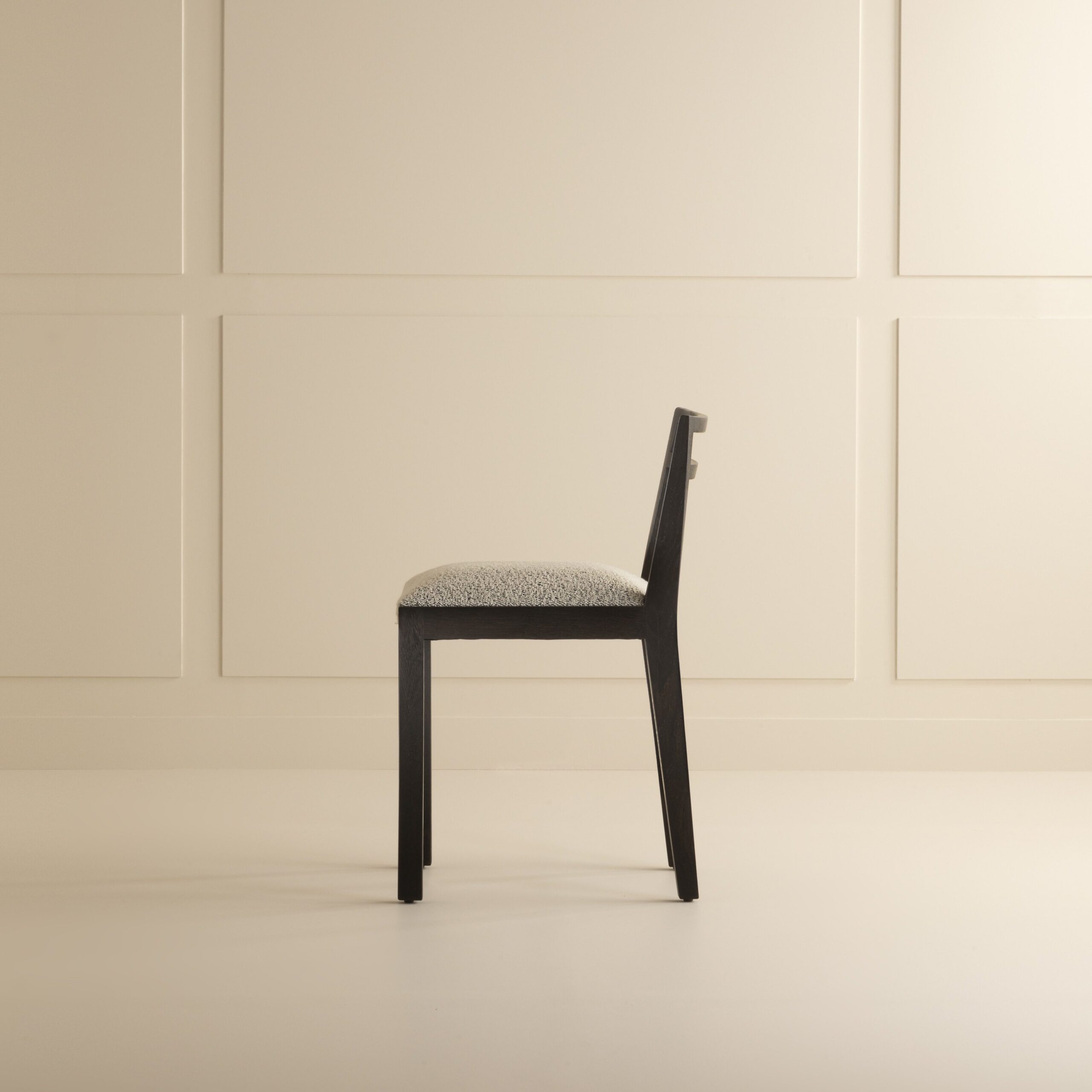 InvisibleCollection_Ecart_Chair1930_3