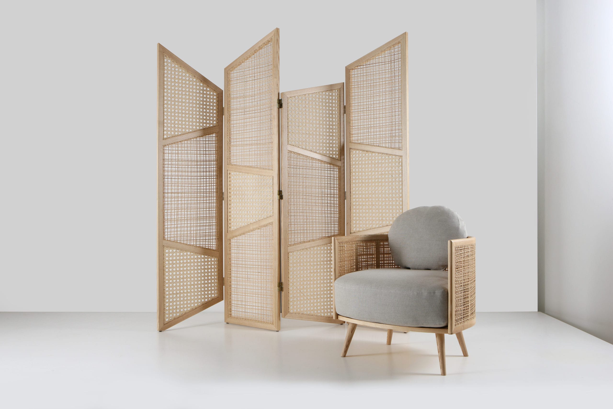 Draw The Line Folding Screen by Nada Debs