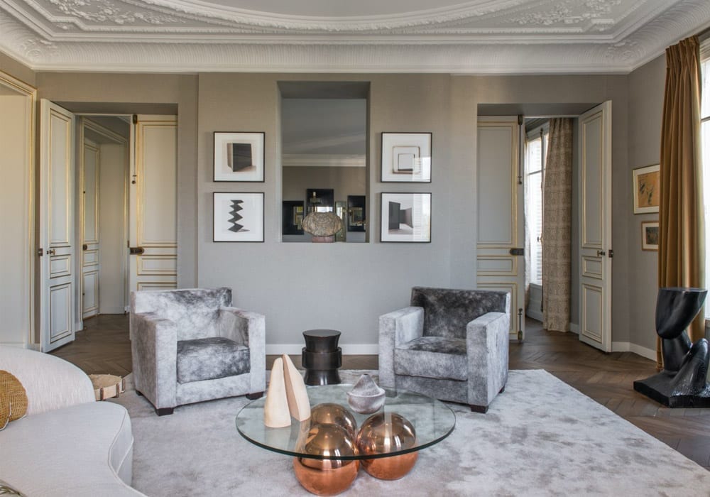Fauteuil dossier droit par Jean Michel Frank - The Invisible Collection