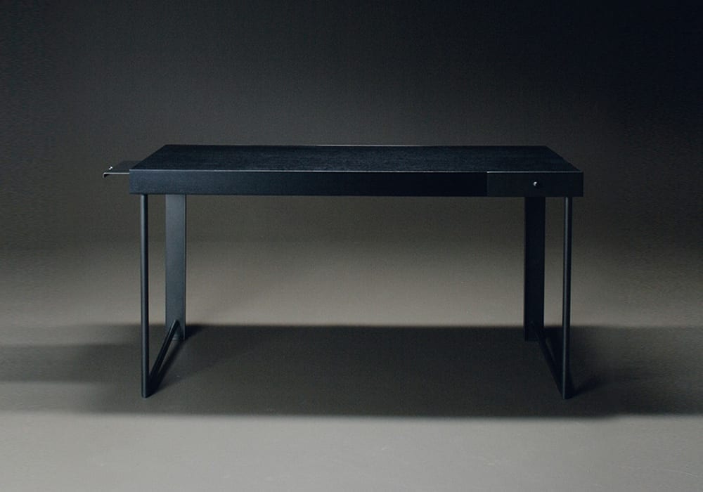 The_Invisible_Collection_Ecart_EcartDesign_Bureau_Diary