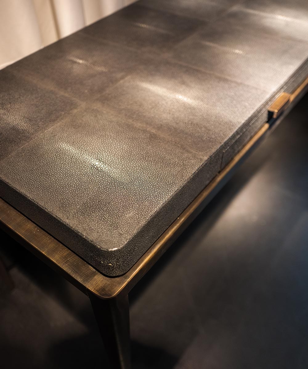 The_Invisible_Collection_EDA_AMALOU_EDHA_INTERIOR_DESK