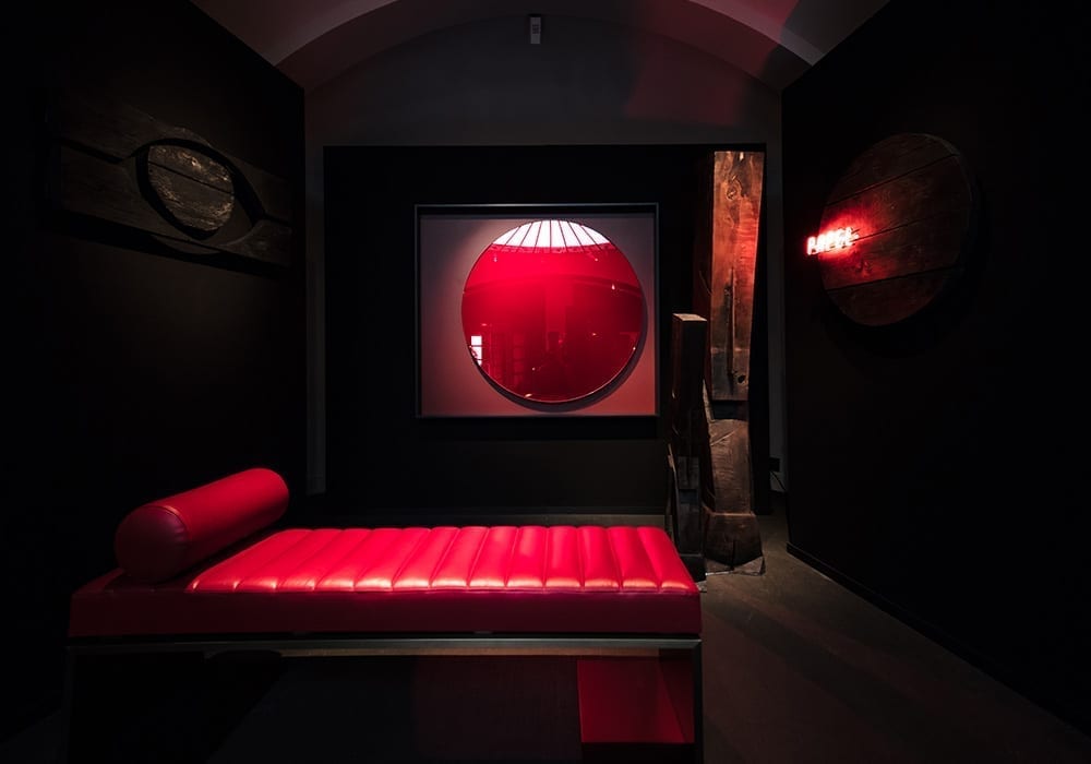 The_Invisible_Collection_Reda_Amalou_Moon_Mirror