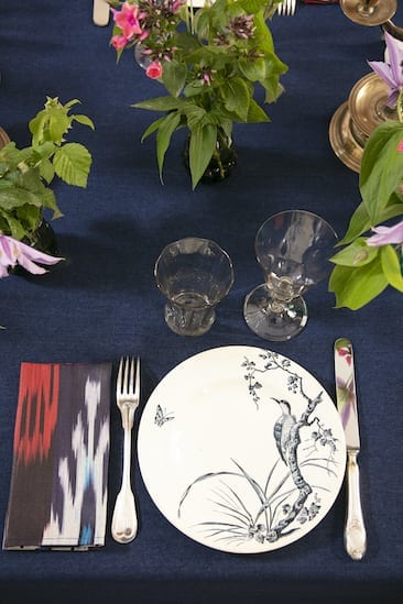 4The Invisible Collection Diner En Ville Box Three