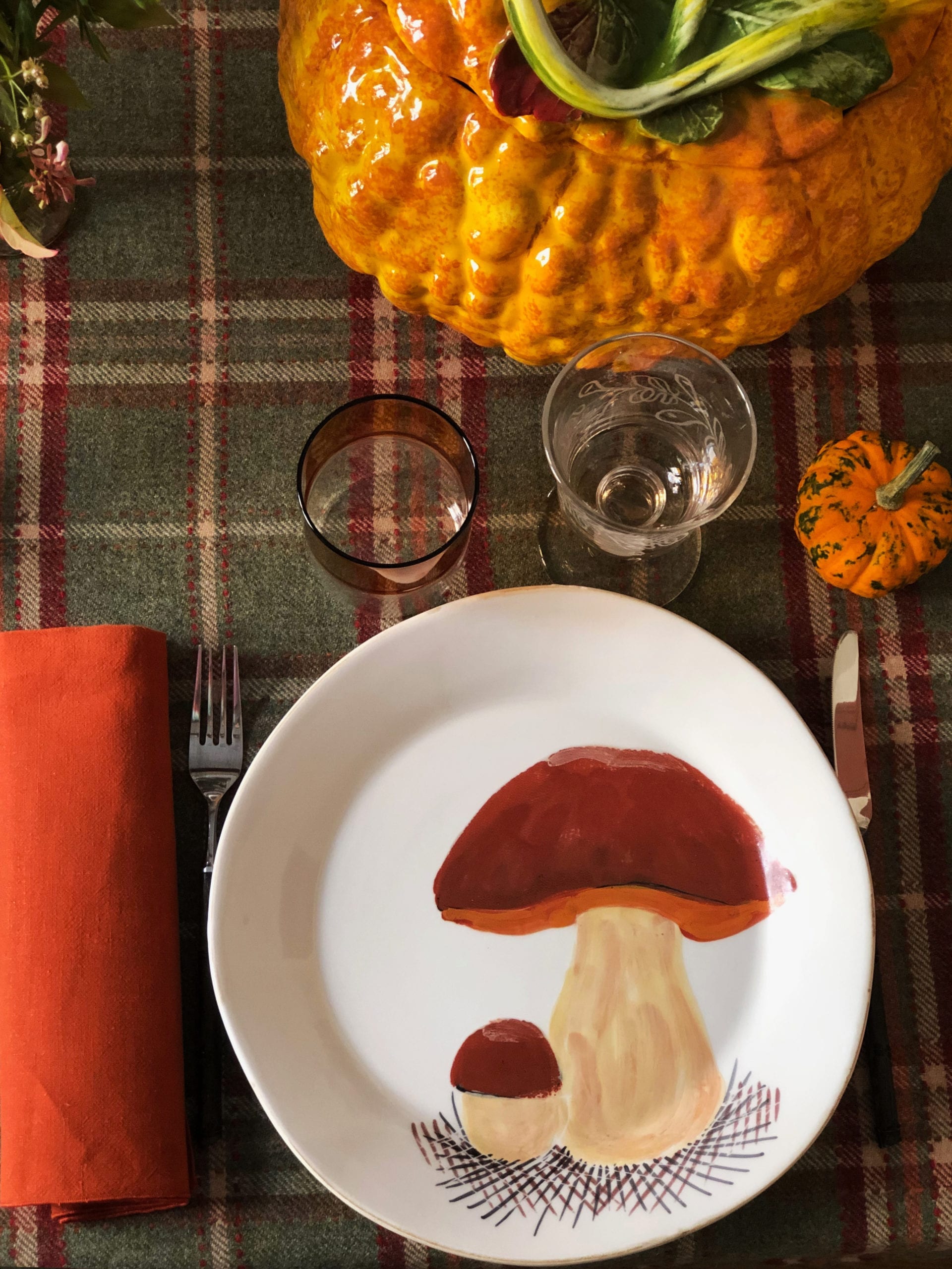 IMG_1428 The Invisible Collection Thanksgiving Dinner Set for 12 Diner en Ville