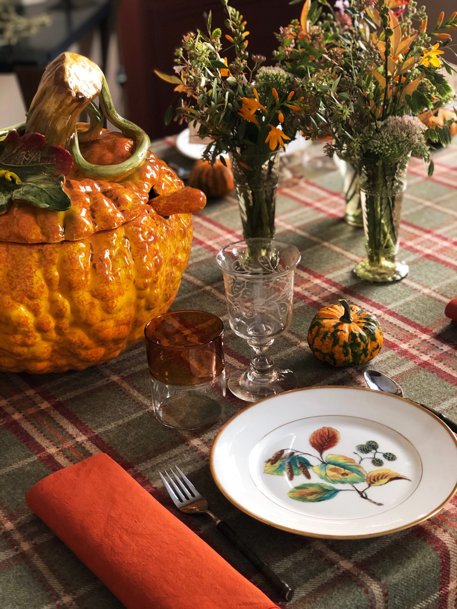 IMG_1465 The Invisible Collection Thanksgiving Dinner Set for 12 Diner en Ville