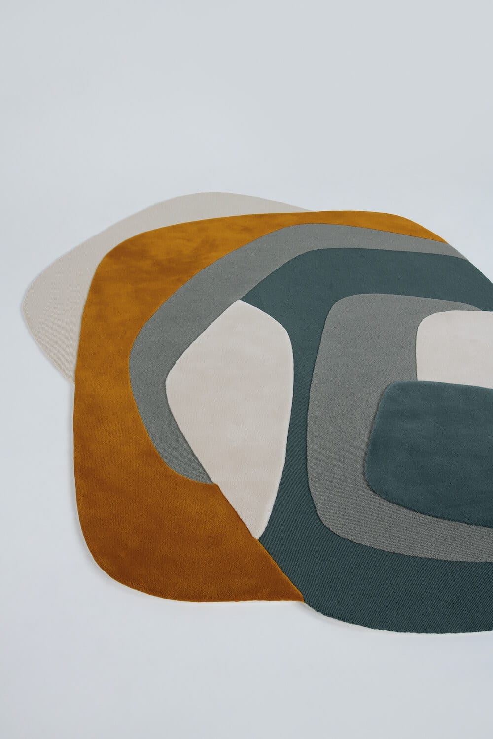 TheInvisibleCollection_LeBerreVevaud_AssouanRug_2