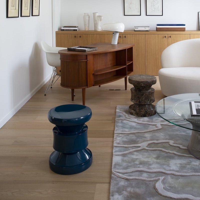 TheInvisibleCollection_Leberre&Vevaud_1Stool Bleu-petrole 1000x1000