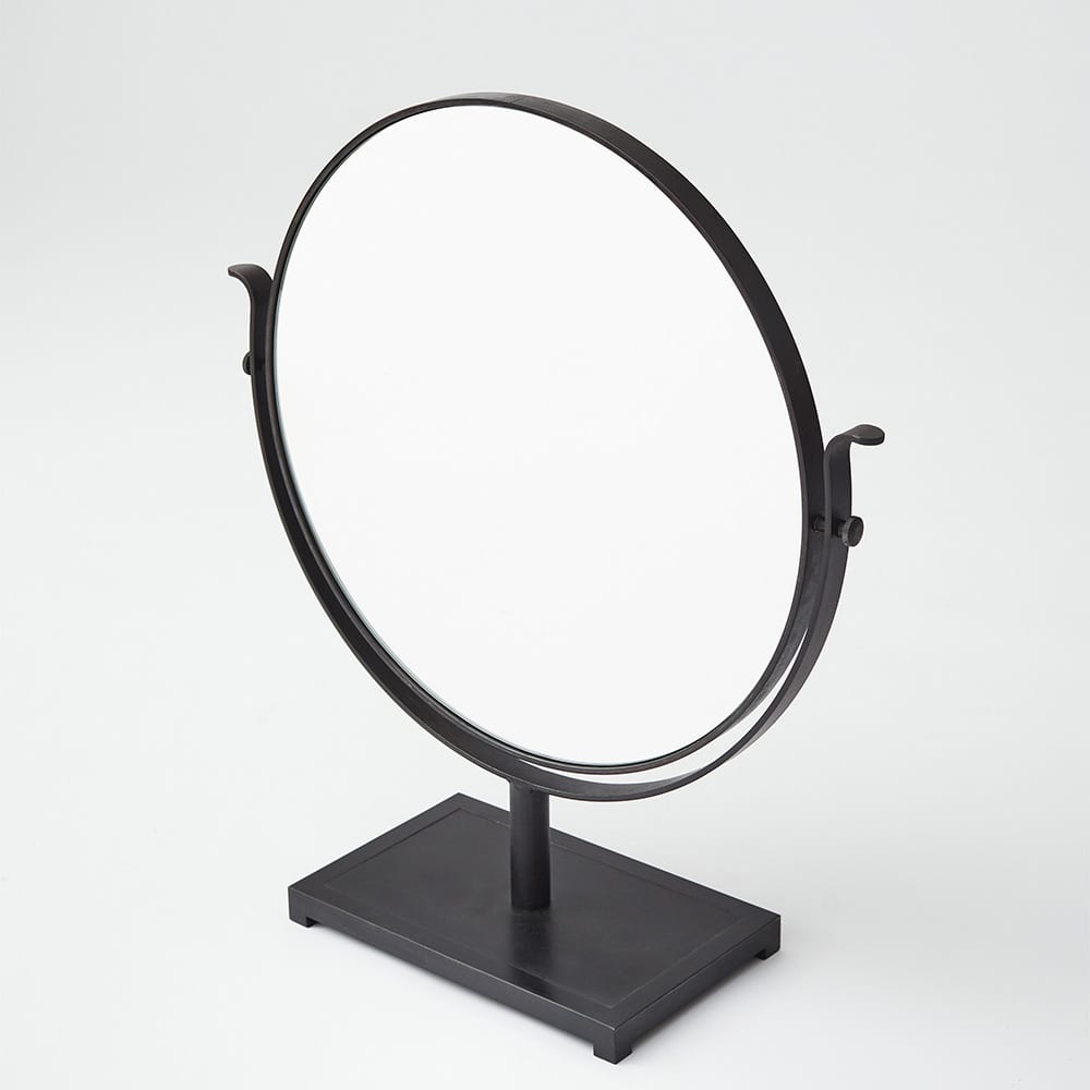 TheInvisibleCollection_ResizeMirror_LouiseLiljencrantz