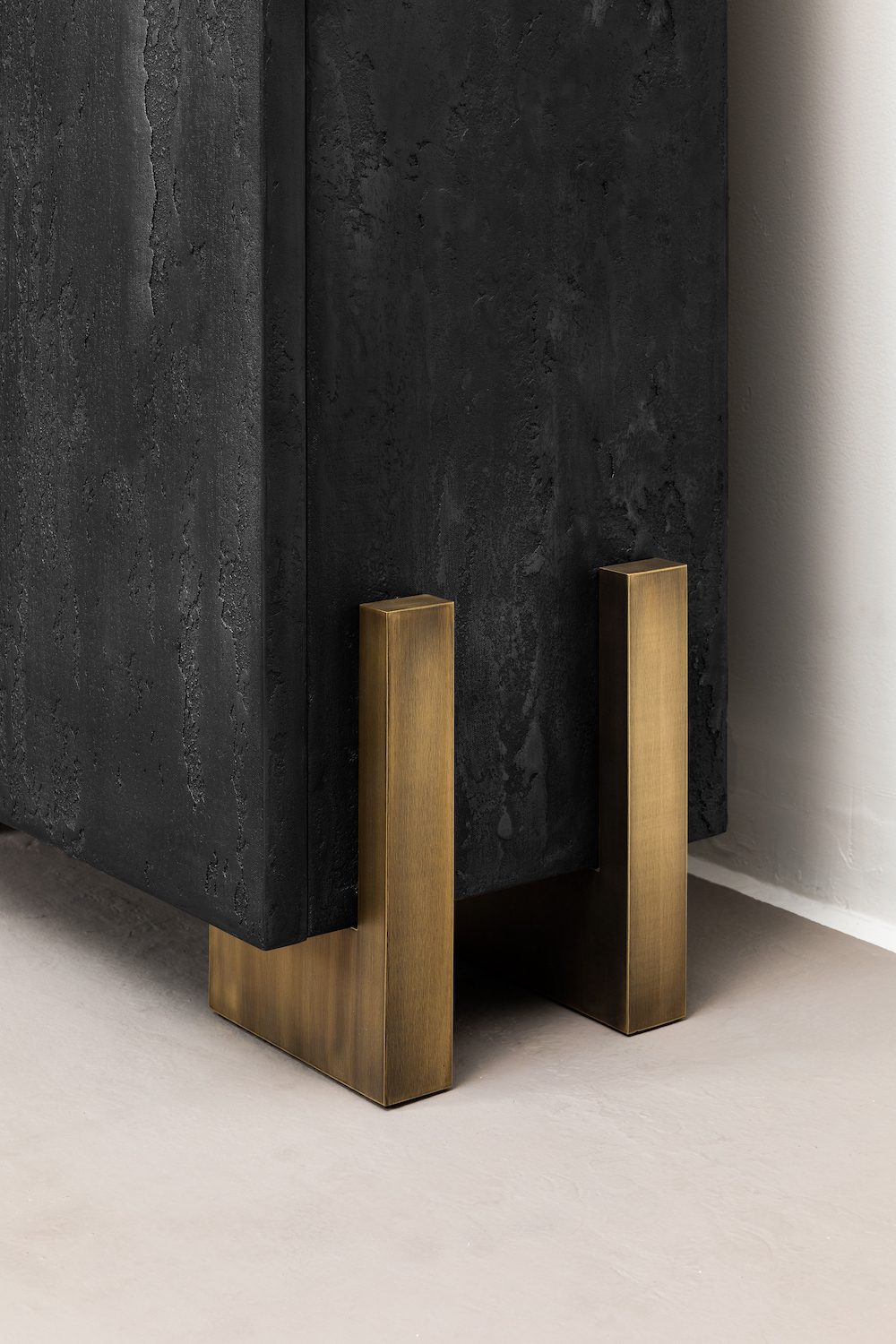 TheInvisibleCollection_PierreBonnefille_CabinetBloc_Carbone_04