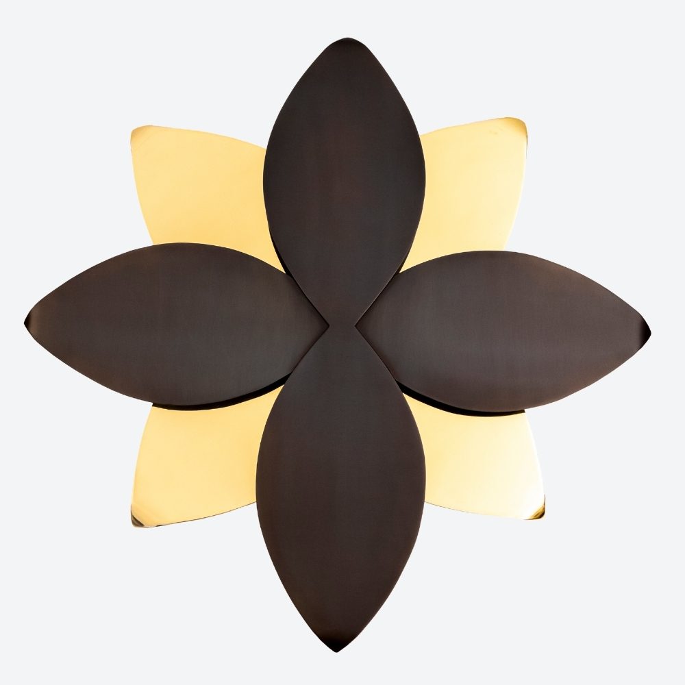 TheInvisibleCollection_AllegraHicks_FLOWER SET OF TABLE_Hover