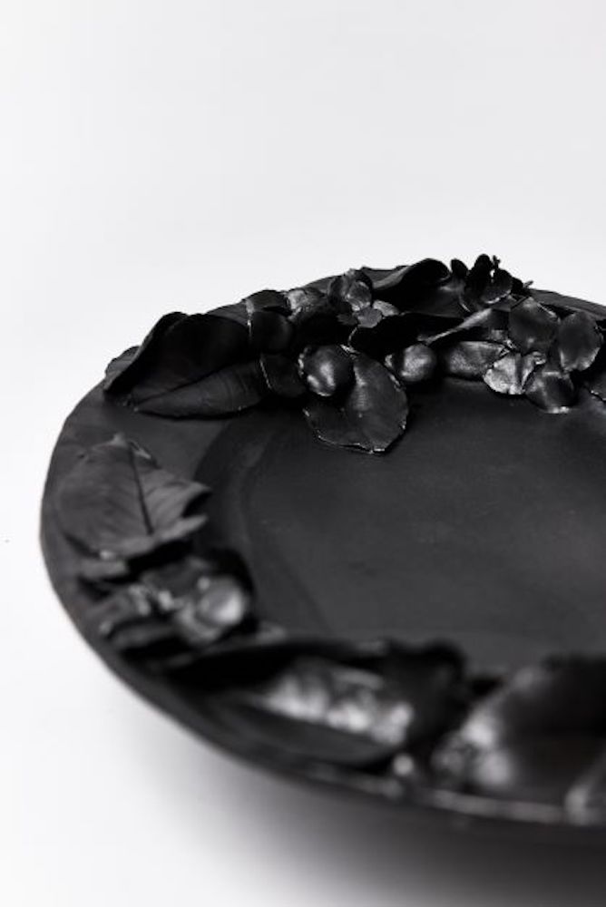 TheInvisibleCollection_Virginie Boudsocq_plat ovale fleurs et feuilles_1