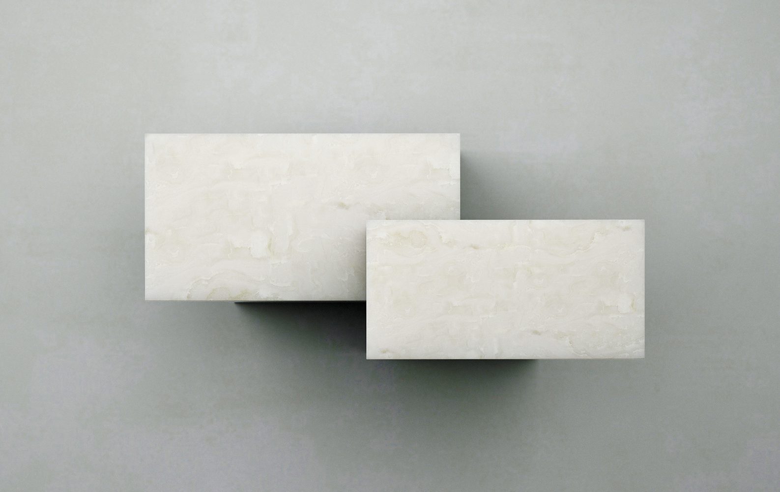 TheInvisibleCollection_FrancescoBalzano_GueridonT3_Onyx1