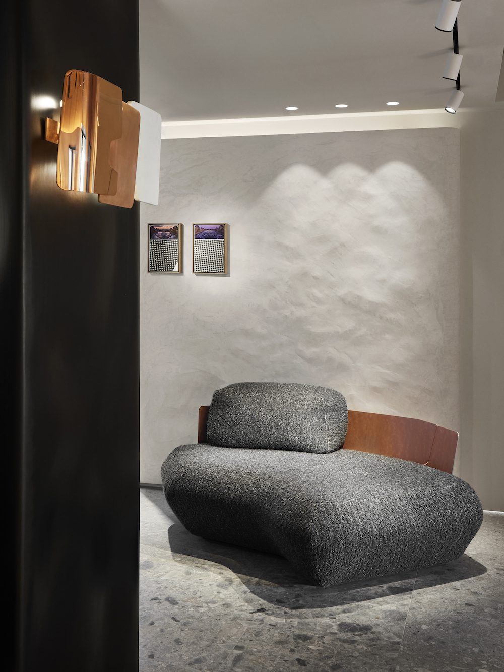 TheInvisibleCollection_Bismut_Fauteuil_SweetCopper_1