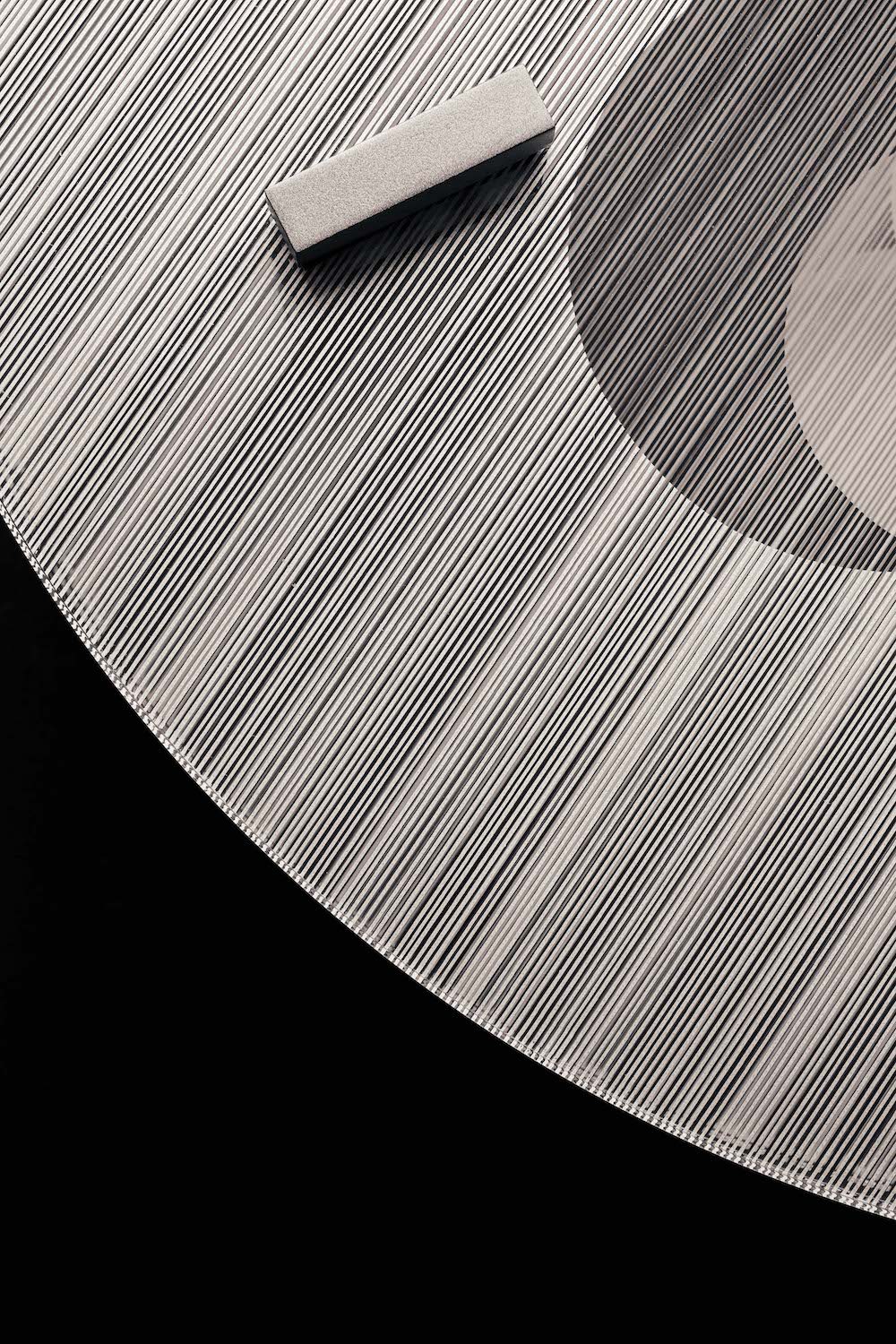 TheInvisibleCollection_Bismut_Table_Basse_Cinetique_2