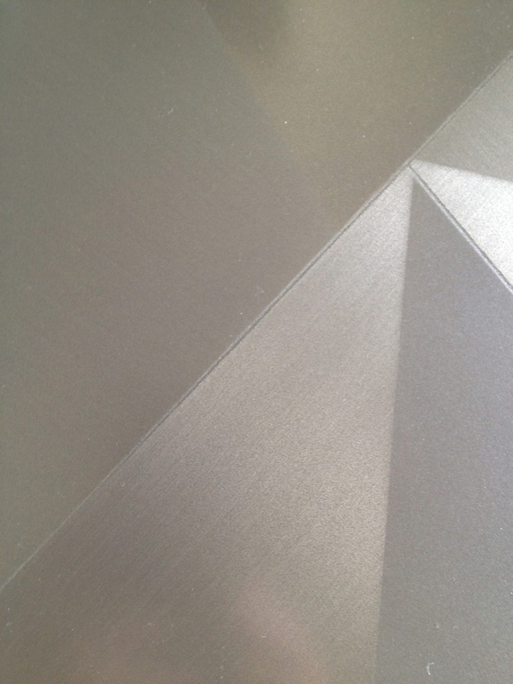 TheInvisibleCollection_Bistmut_Table_Shadows_3