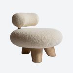 Tomyris Chair