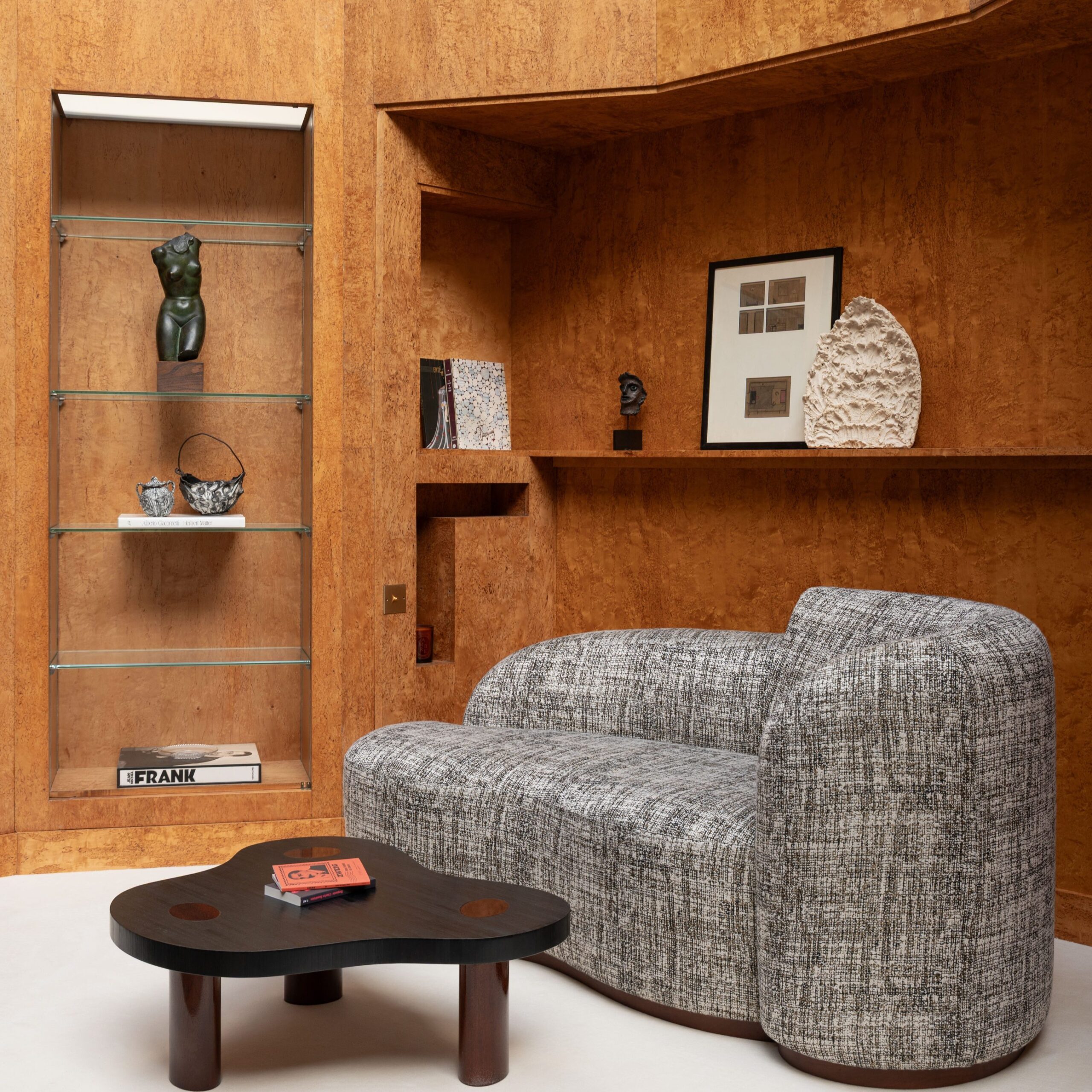 InvisibleCollection_MaisonLeleu_ColetteDaybed_Hover (1)