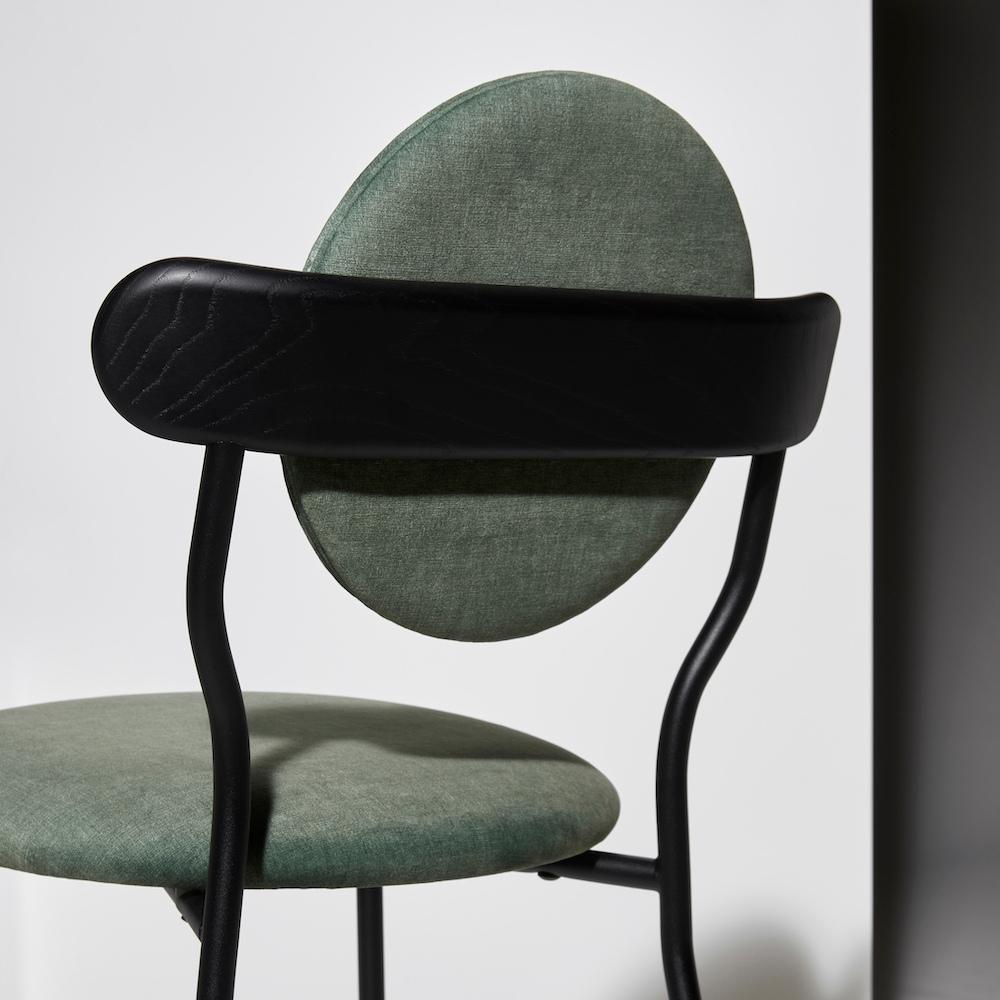 TheInvisibleCollection_LaChance_PlanetChair_Hover