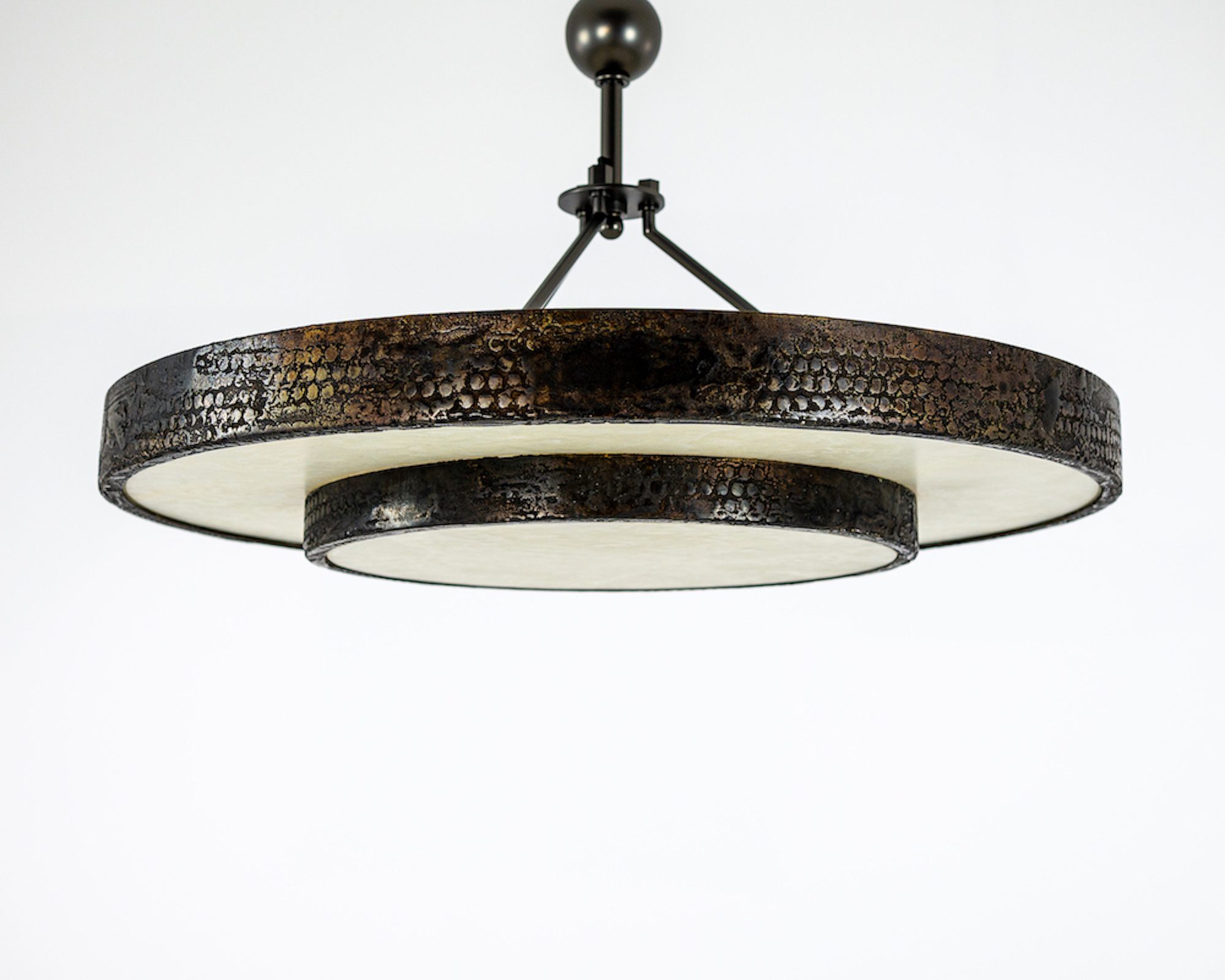 InvisibleCollection_MaisonLeleu_RitaChandelier_Finish 3_4
