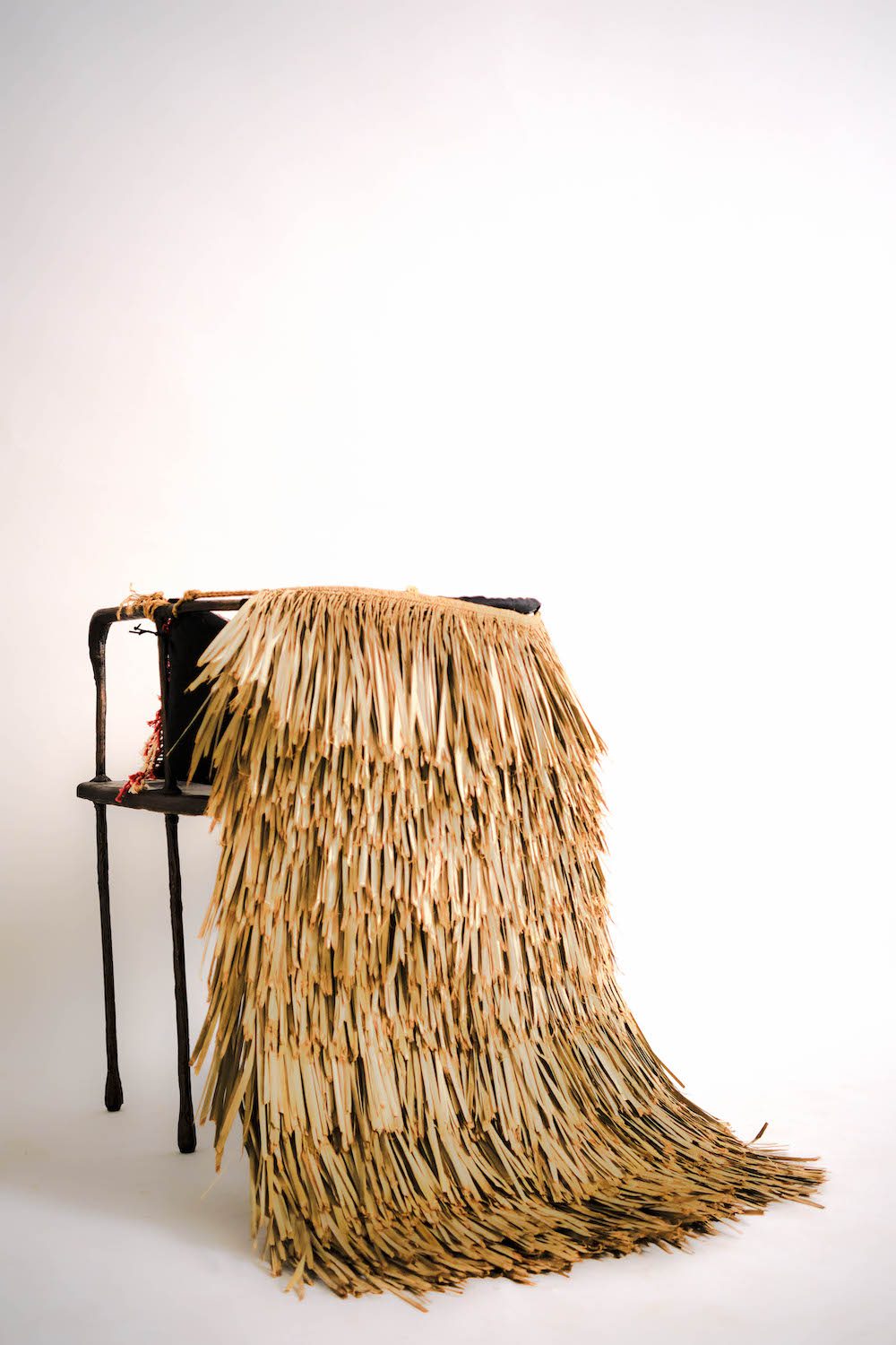 TheInvisibleCollection_AtelierAshieshShah_NagaChair_4