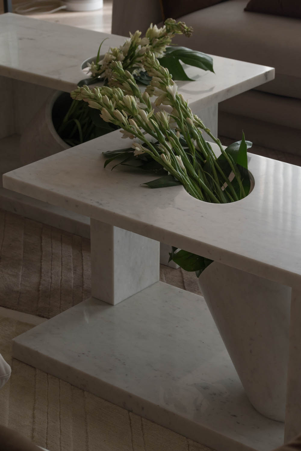 TheInvisibleCollection_AtelierAshieshShah_OculusTable_3
