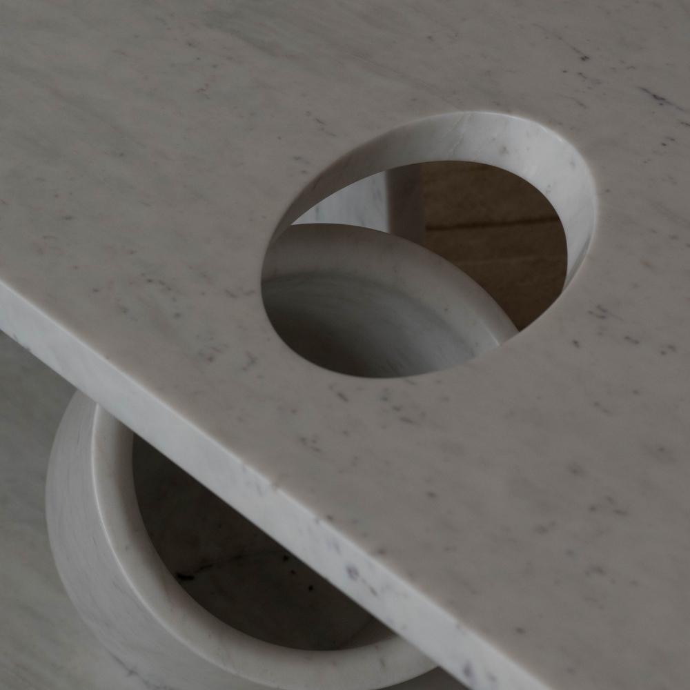 TheInvisibleCollection_AtelierAshieshShah_OculusTable_Hover