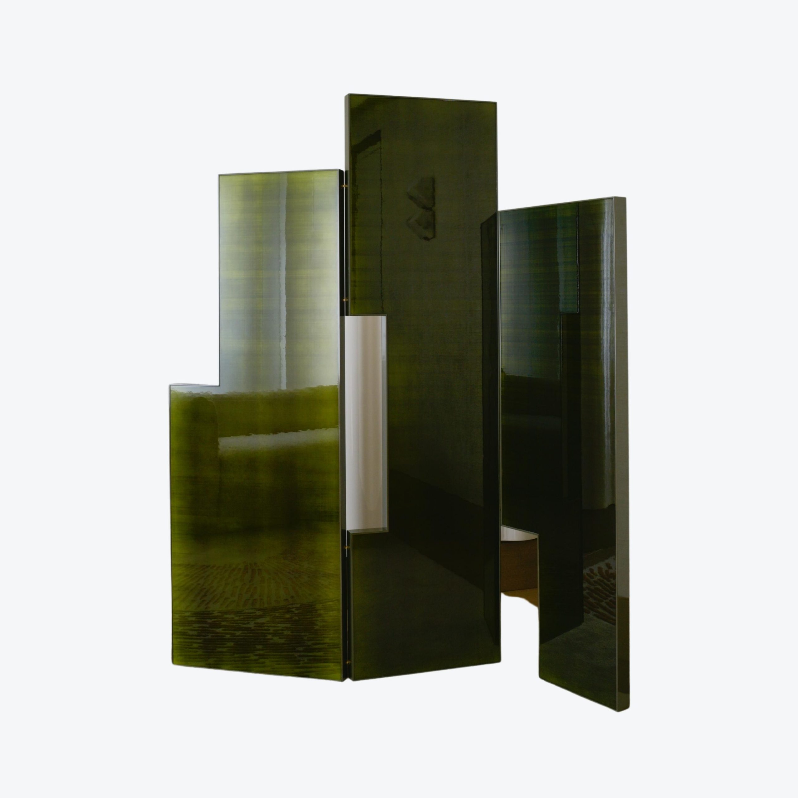 Brume Folding Screen
