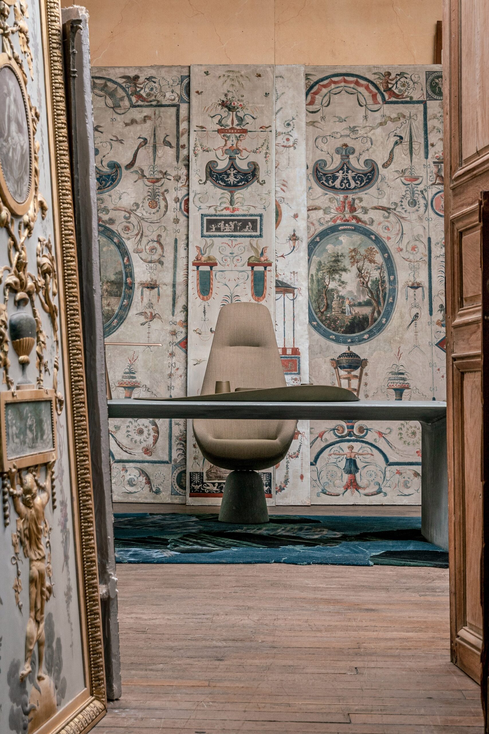 TheInvisibleCollection_NoéDuchaufourLawrance_RefineDesk_4