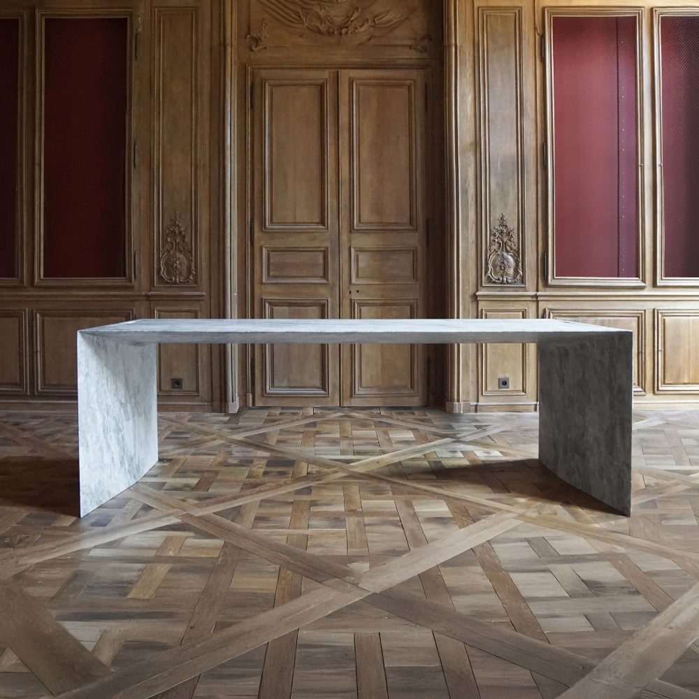 TheInvisibleCollection_NoeDuchaufourLawrance_RefineDesk_Hover