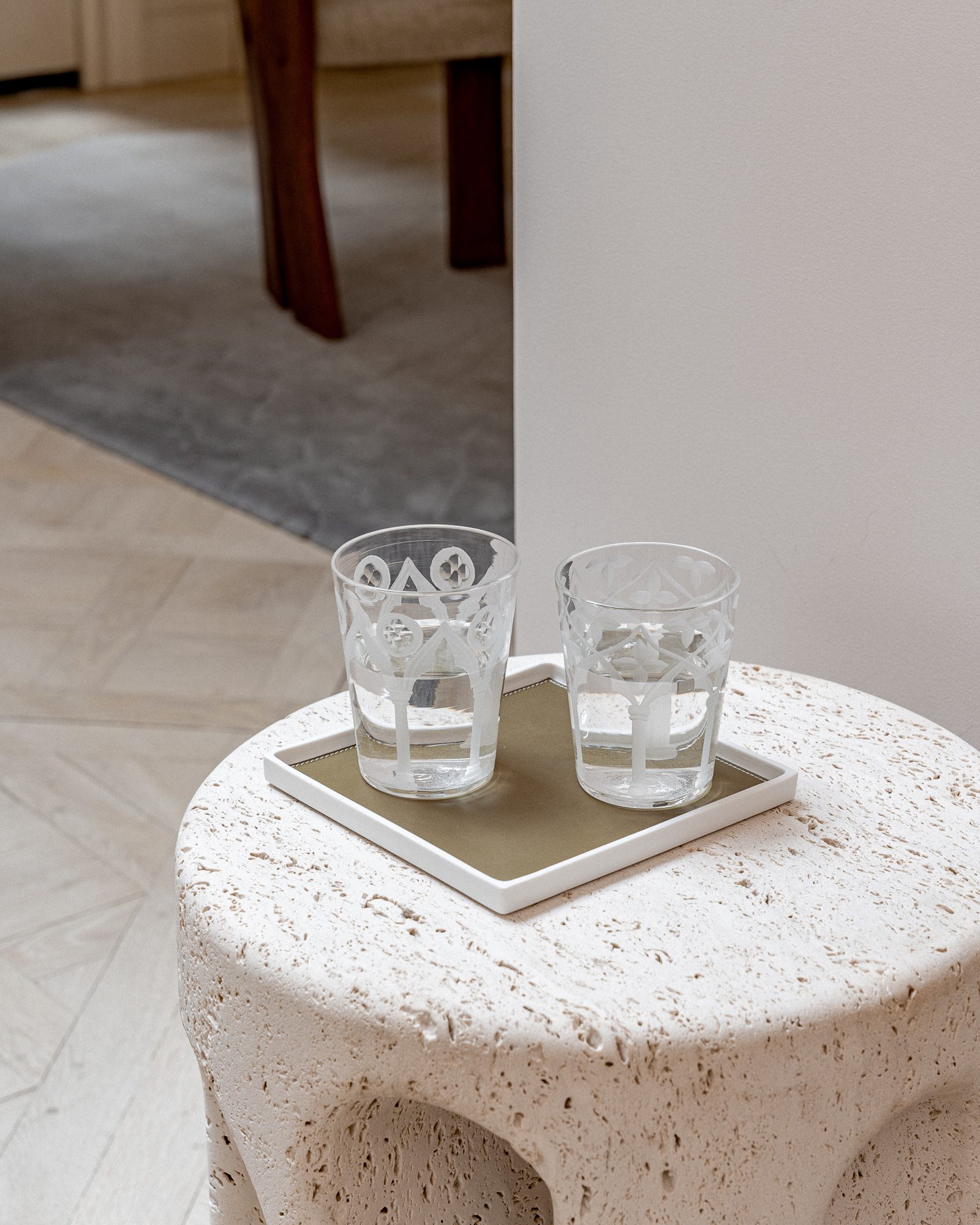 Clubroom_TheInvisibleCollection_Giberto_Setof6PalazzoGlasses_12