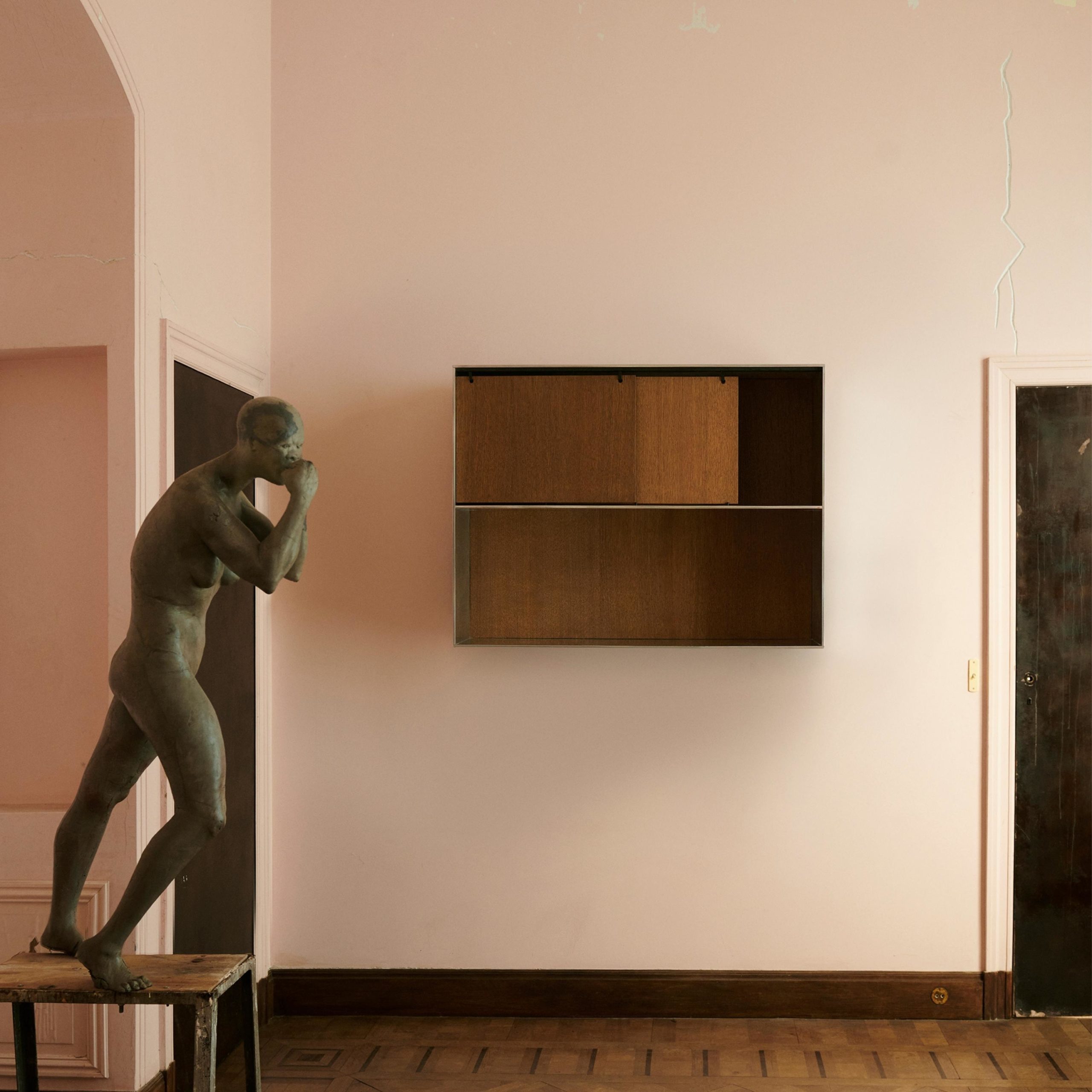 TheInvisibleCollection_Haos_2022_Wall_Cabinet_Hover