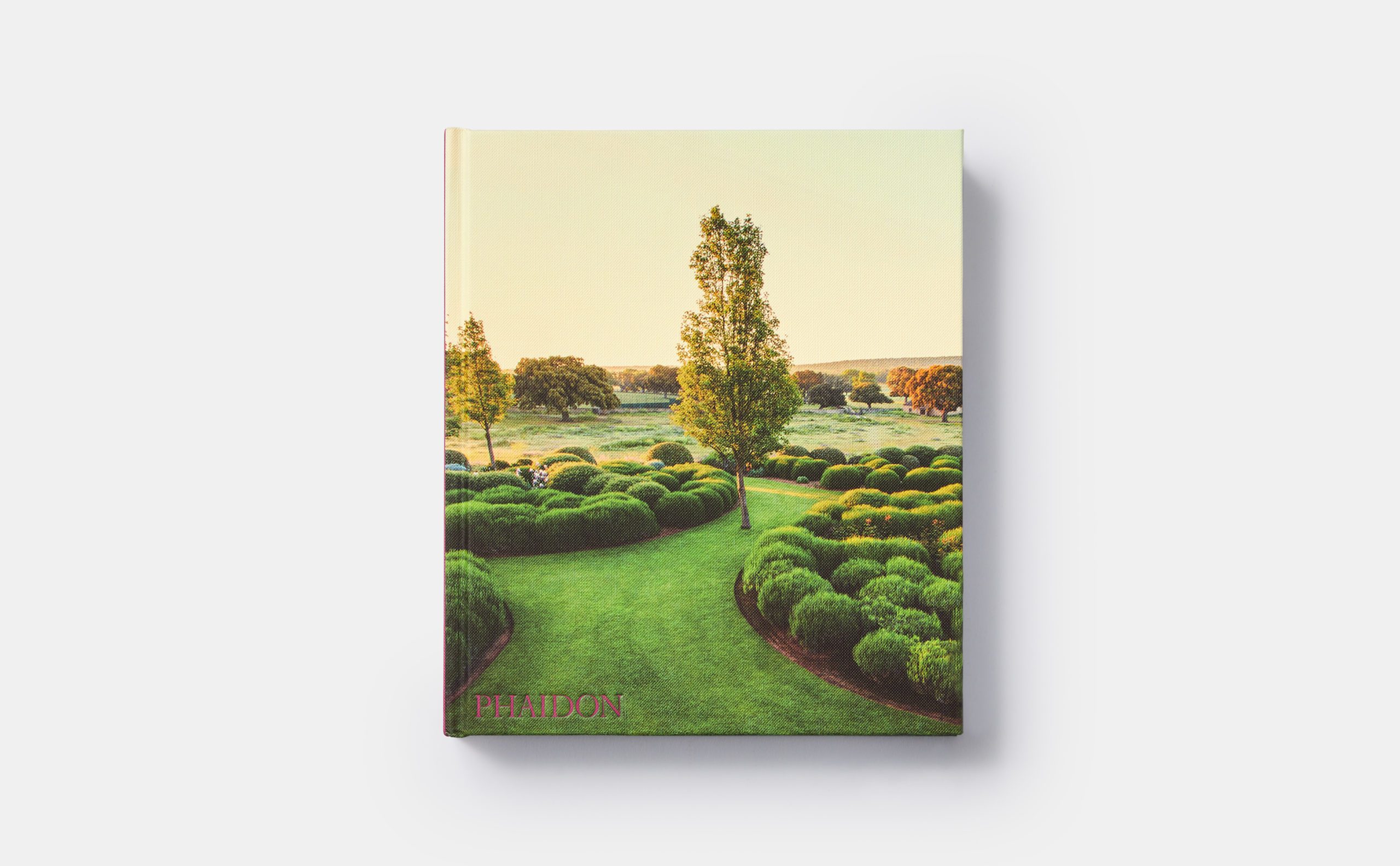 TheInvisibleCollection_Phaidon_HamptonsModern_TheGardenBook_5