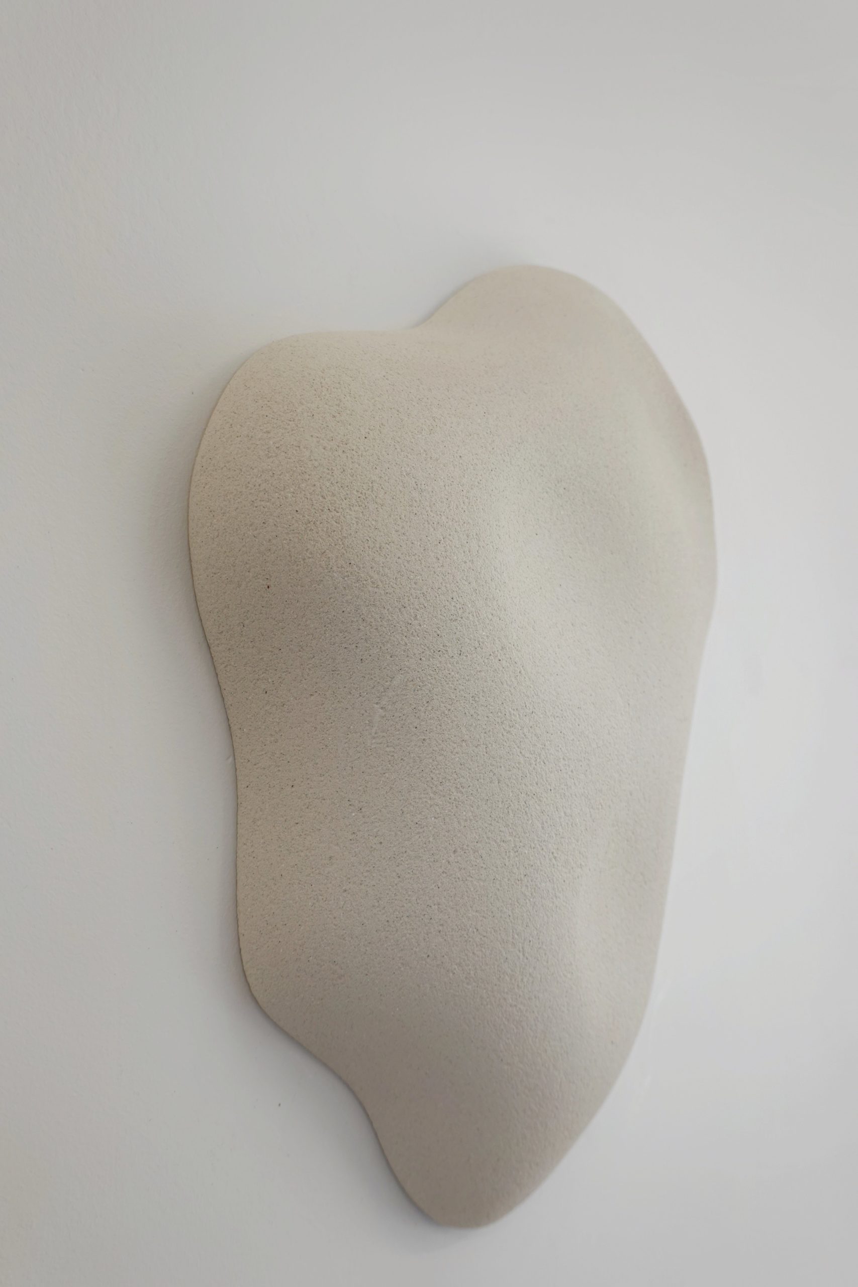 InvisibleCollection_AmandeHaeghen_MaesWallLamp_6