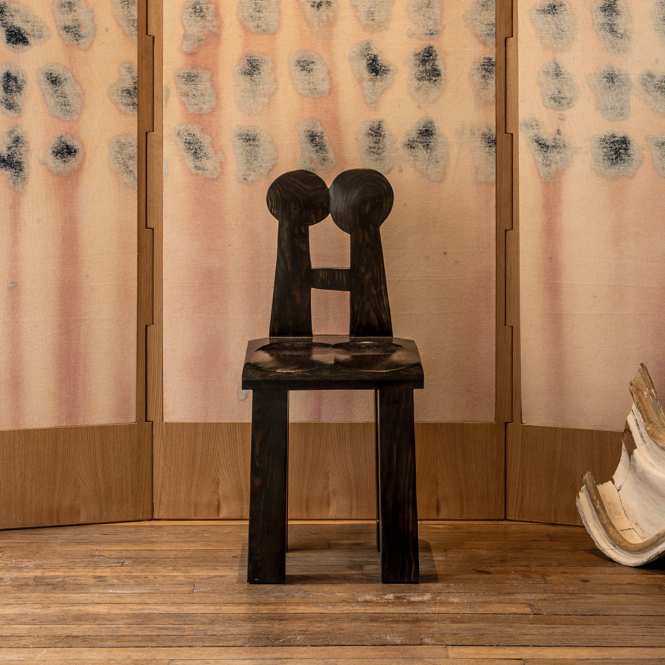 InvisibleCollction_GarcéDimofski_Chaise1_MinjaeKim_Hover2