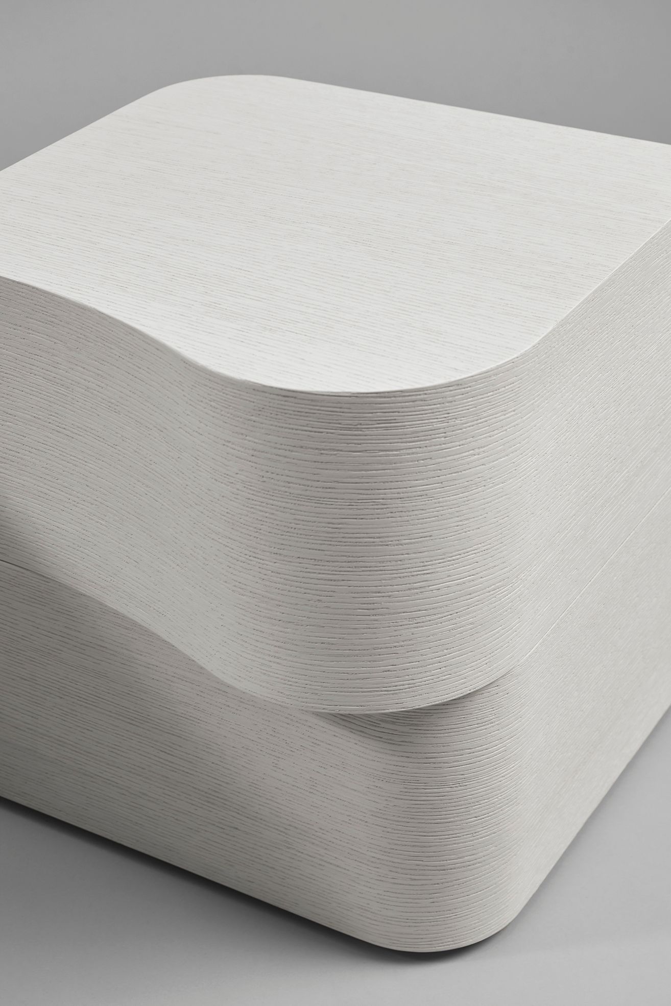 InvisibleCollection_PhilippeHurel_OndeSideTable_1